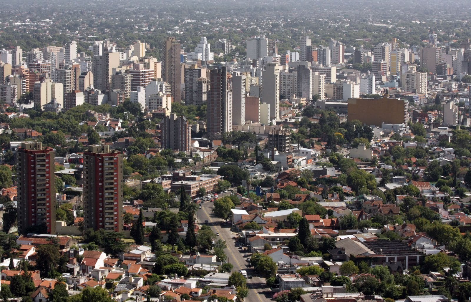 Jueves fresco y con cielo parcialmente nublado