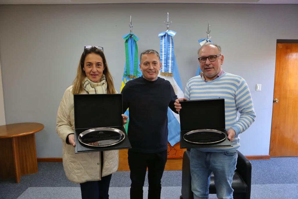 Fernando Gray participó de un homenaje a autoridades de la comunidad educativa