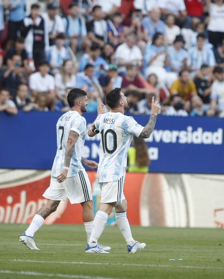 Cinco goles de Messi: aplastante victoria de Argentina sobre Estonia