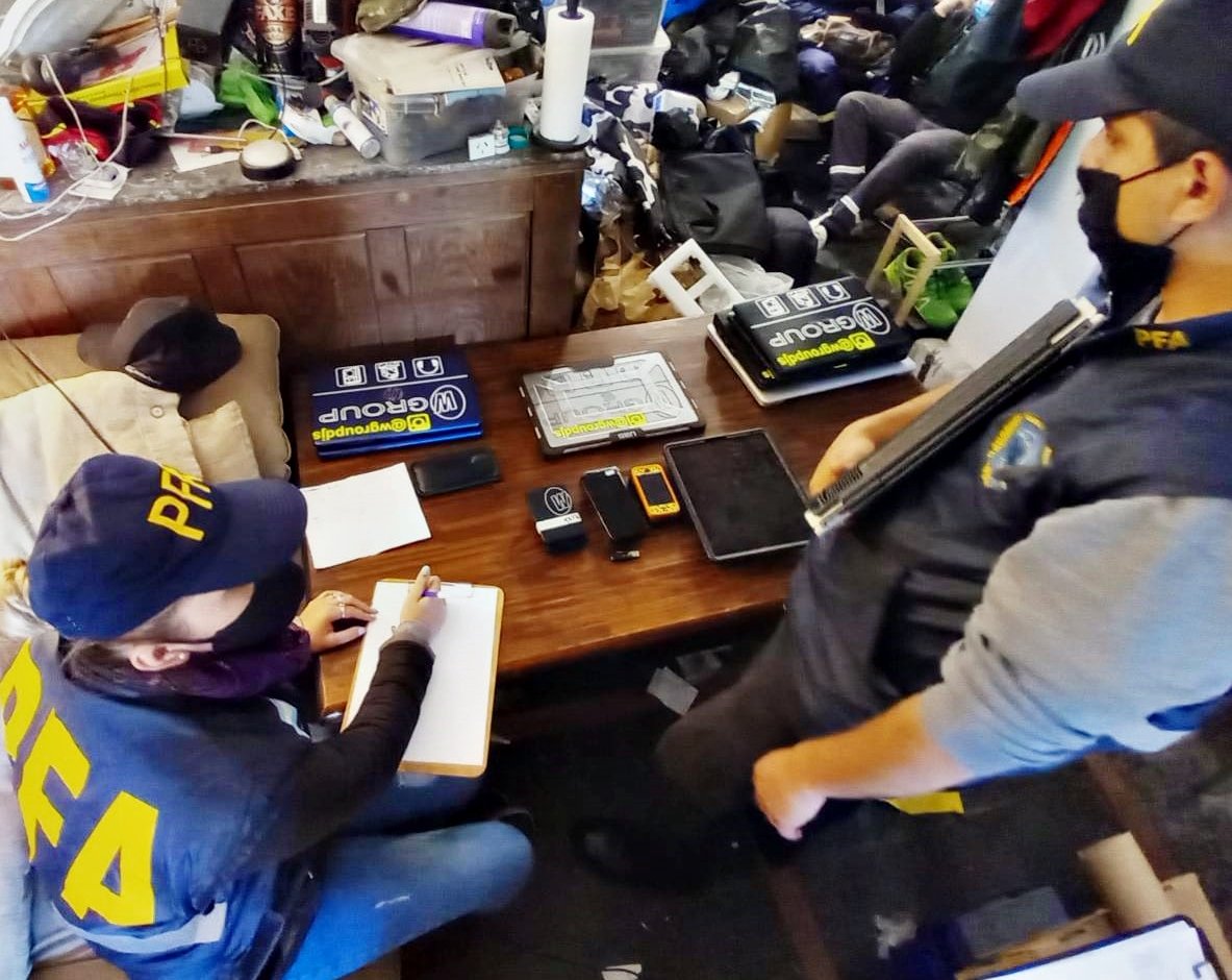 Operativo Infancia Segura: allanamientos en Lanús por tenencia, distribución y producción de material de abuso sexual infantil