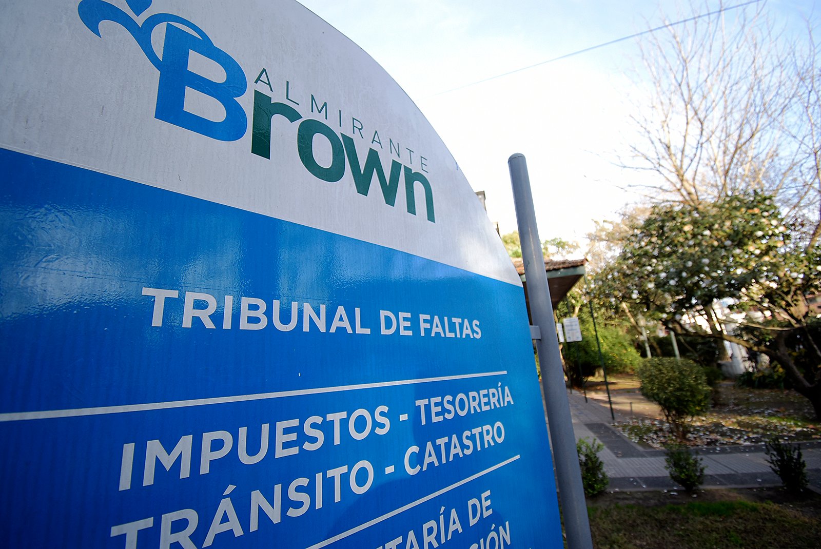 La Justicia de Faltas de Almirante Brown impone millonarias multas a Edesur