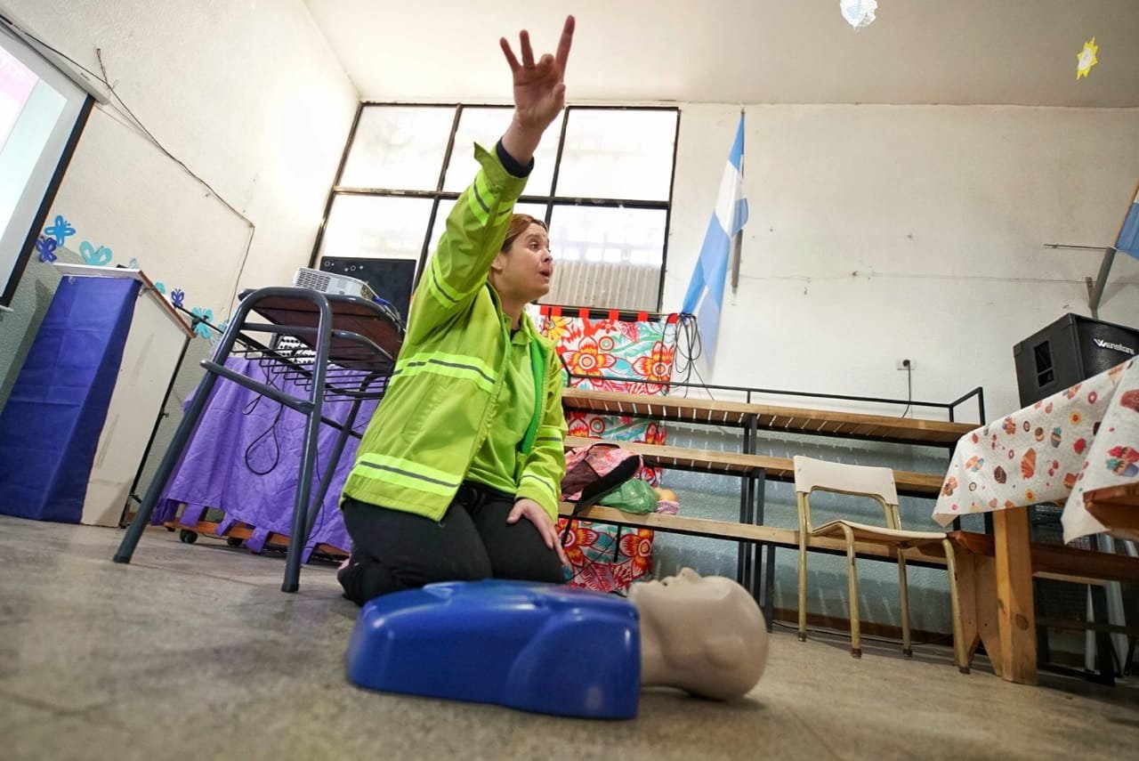 Capacitan en RCP en la escuela primara N°23