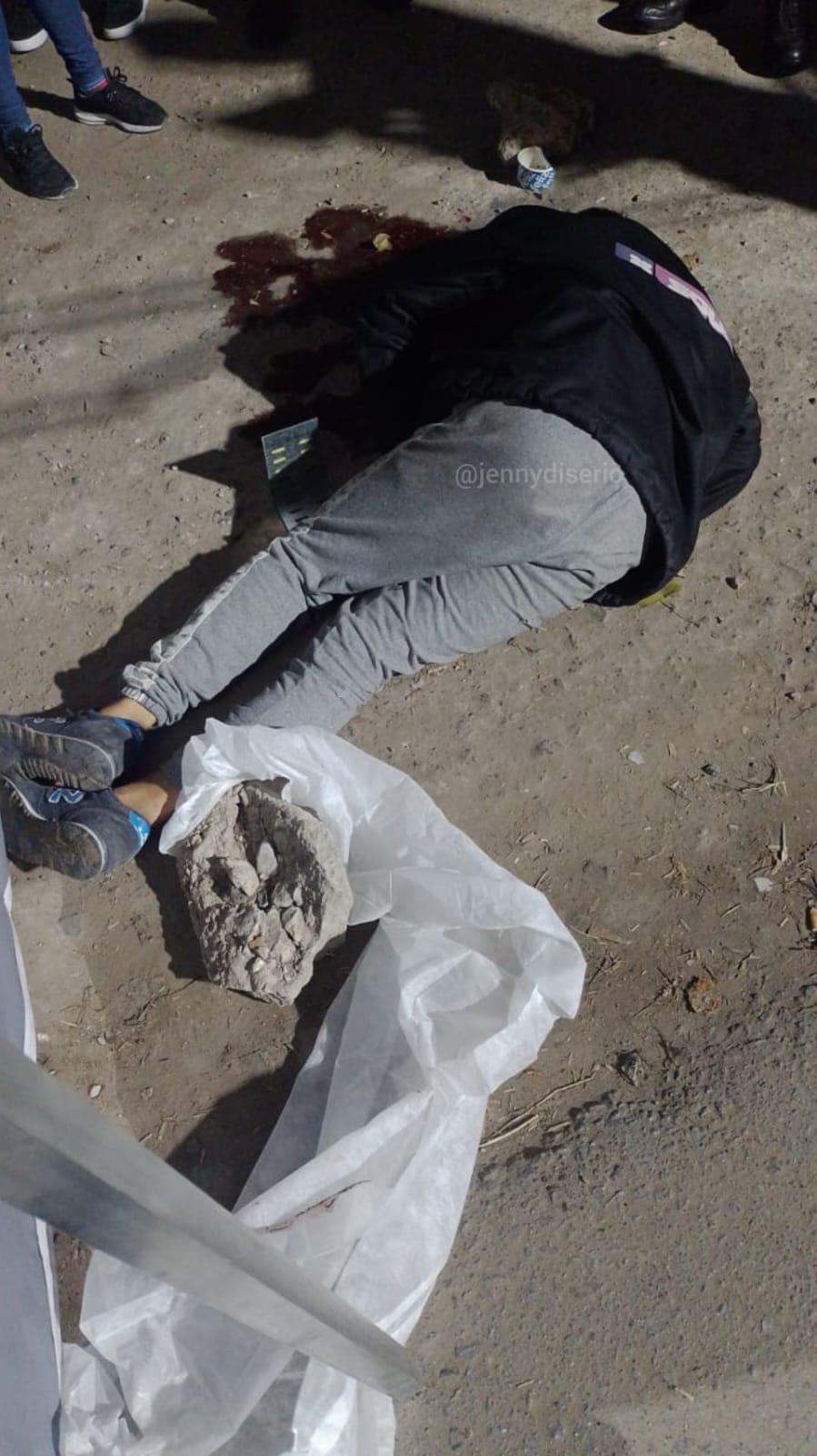 Villa Centenario: un policía se defendió a los tiros de un asalto y mató a motochorro