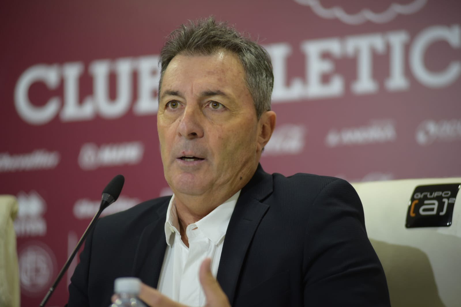 Nuevo DT: Kudelka fue presentado en Lanús