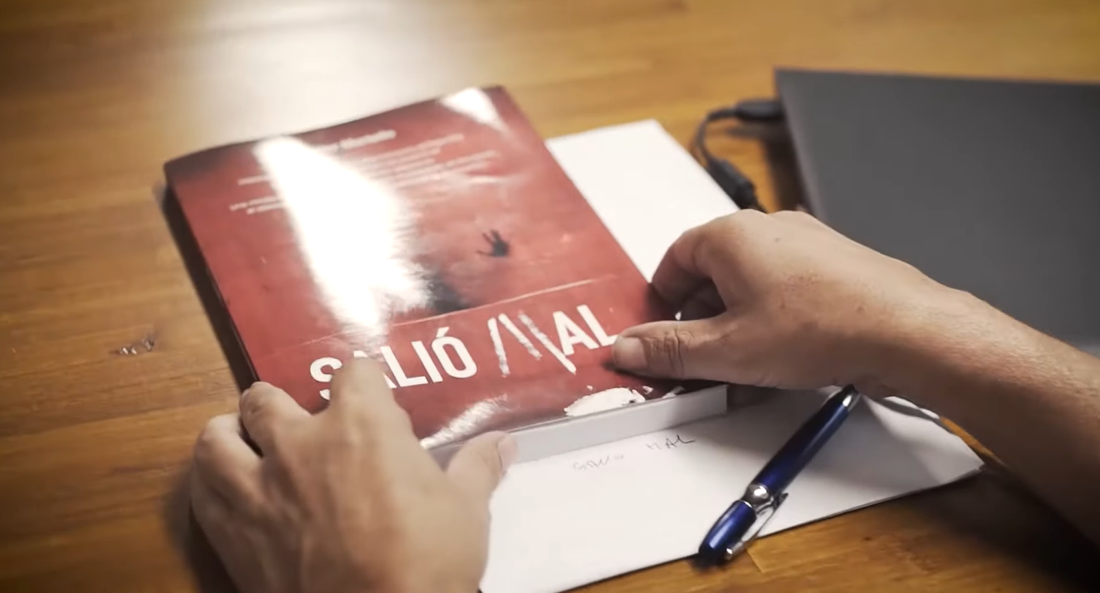 El libro y el documental “Salió Mal”, declarados de interés legislativo