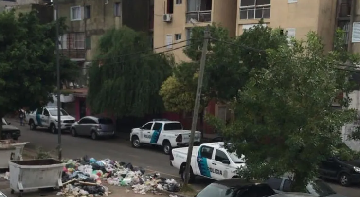 Fuerte Apache: un delincuente murió tras tirotearse con policías luego de una persecución