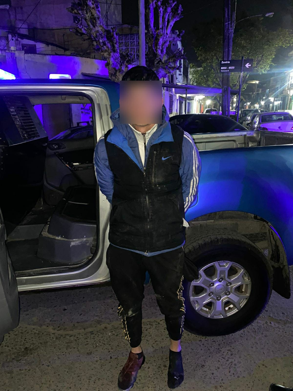 Robo a mano armada, portación de arma de guerra y tentativa de homicidio en Lugano: frustran robo y detienen al delincuente tras una persecución