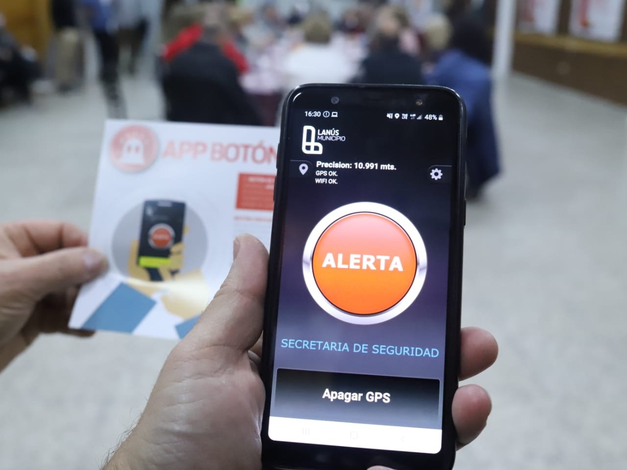 Lanús: buscan llegar a 100% de los abuelos con Botones Antipánico