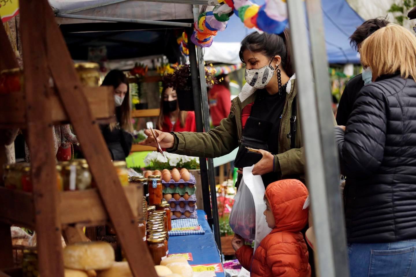 Llegan el encuentro de comercialización en Burzaco y la feria de productores rurales en la granja