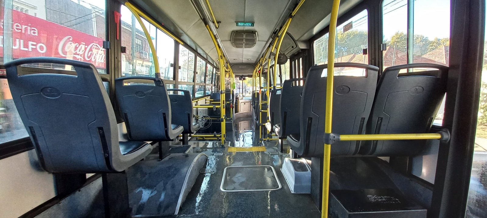 Defensoría bonaerense cuestionó el “lockout patronal” tras el paro de colectivos y pidió que se normalice el servicio