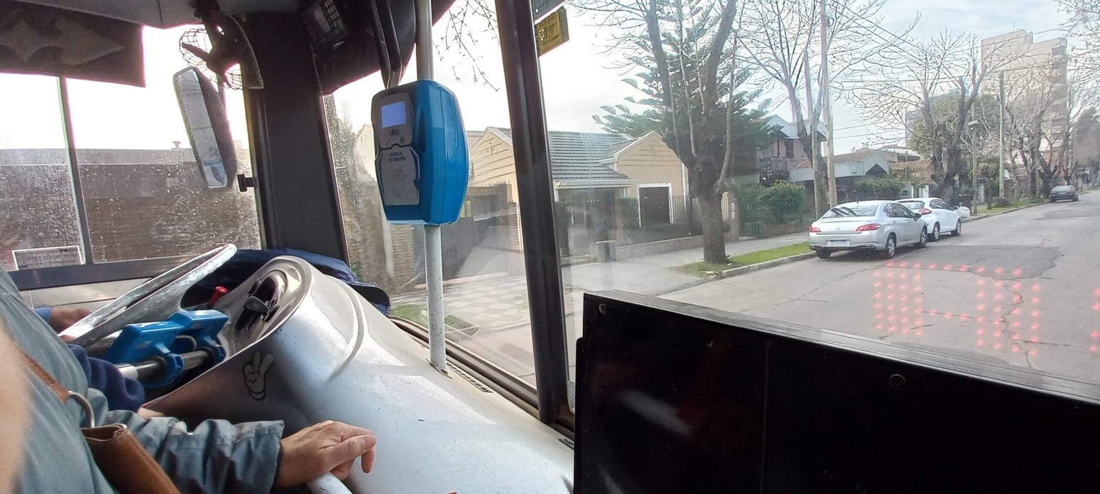 Modifican parámetros para la fijación de tarifas del transporte de ómnibus interurbano