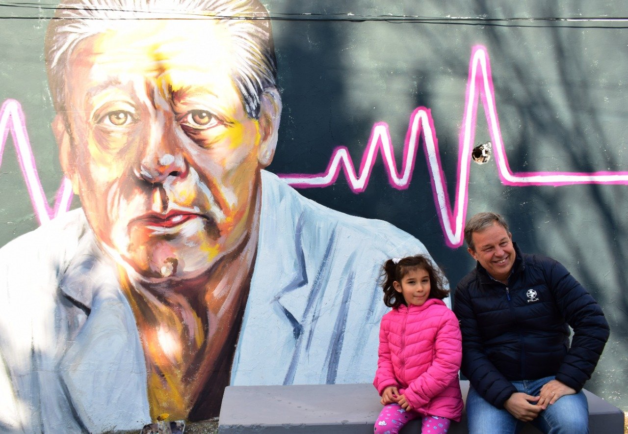 Emotivo homenaje a Favaloro del Municipio, hospitales y CAPS brownianos