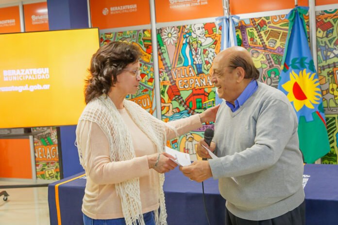 EL MUNICIPIO ENTREGÓ SUBSIDIOS A INSTITUCIONES INTERMEDIAS (3)