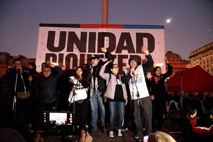 Reclamos: piqueteros de izquierda acamparán hasta este jueves en Plaza de Mayo en demanda de asistencia social