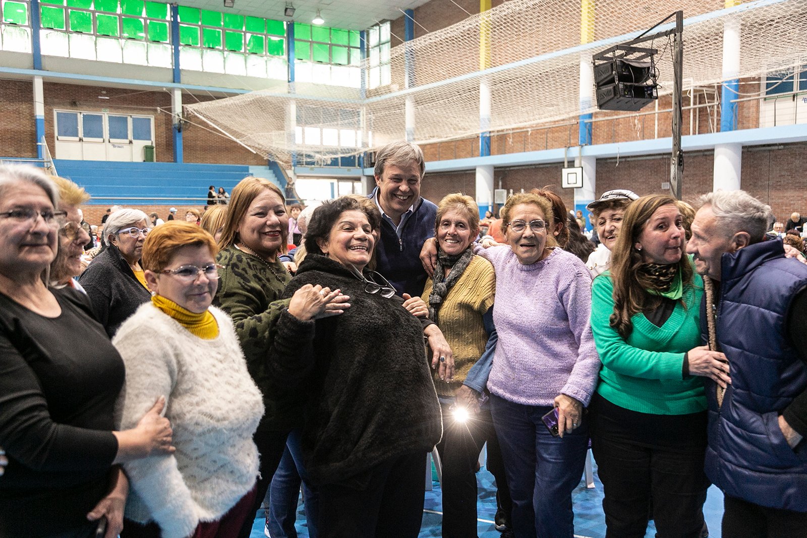 Cascallares y Fabiani celebraron el Día de los Abuelos con 1500 adultos mayores de Brown