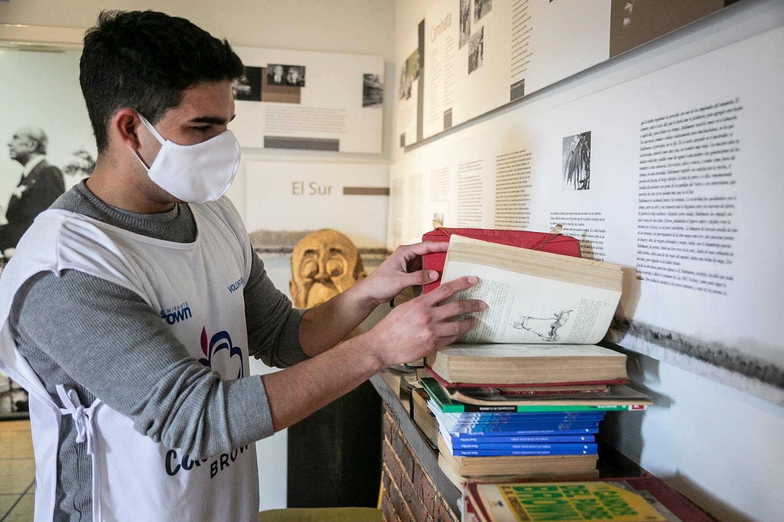 El programa «Causa Común» recolecta libros para jardines comunitarios y sedes FINES