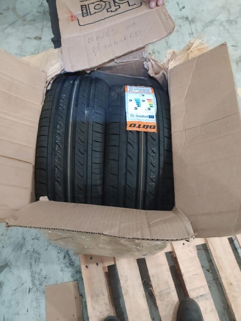 En tres meses, la Aduana secuestró 4557 neumáticos por un valor de 320 millones de pesos