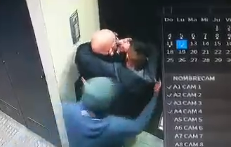 Momento dramático: amenazaron con degollar a un hombre frente a sus tres nietas para robarle el auto