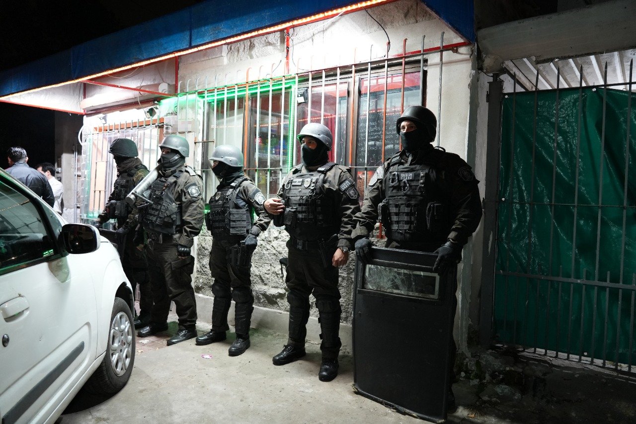 Detienen matrimonio que vendía droga en un kiosco