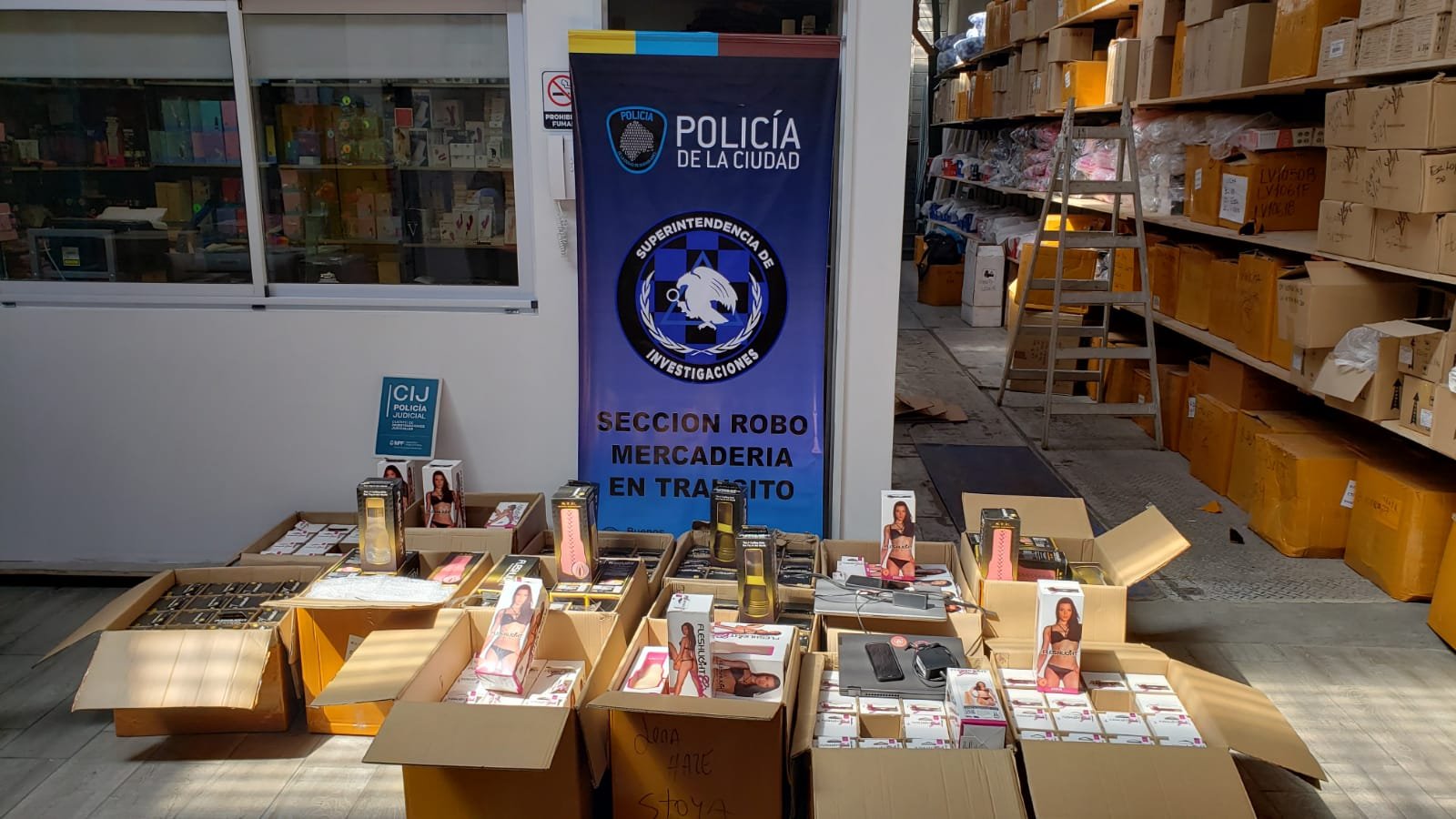 Villa Crespo: decomisaron 281 juguetes sexuales considerados perjudiciales para la salud