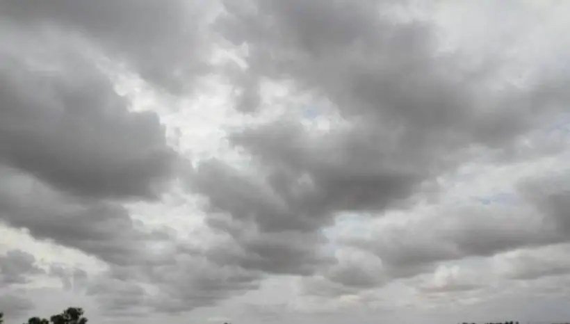 Lunes con probabilidad de chaparrones durante la mañana y una máxima de 23 grados