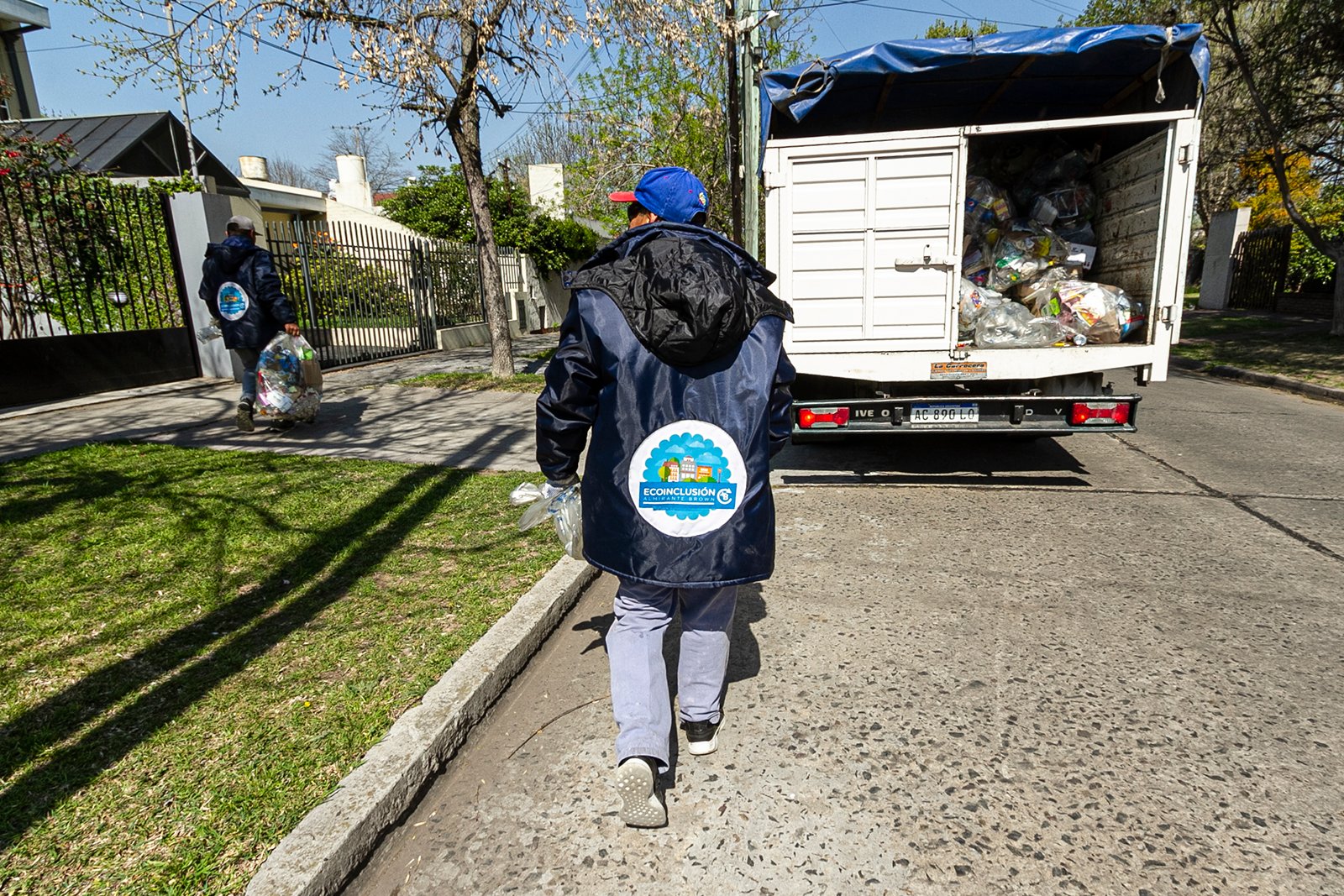 Cada vez más vecinos de Brown se suman al programa de recolección diferenciada en domicilios y centros comerciales