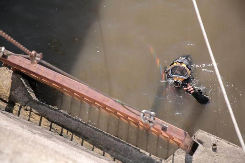 Quilmes: AySA finalizó los trabajos de inspección en la toma de captación de agua de la Planta potabilizadora Gral. Belgrano