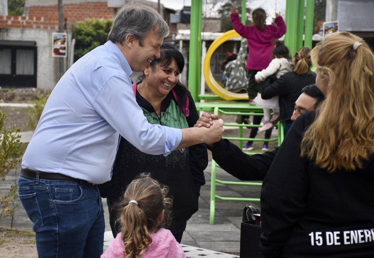 Presentaron todas las obras del Municipio en un espacio público de Longchamps