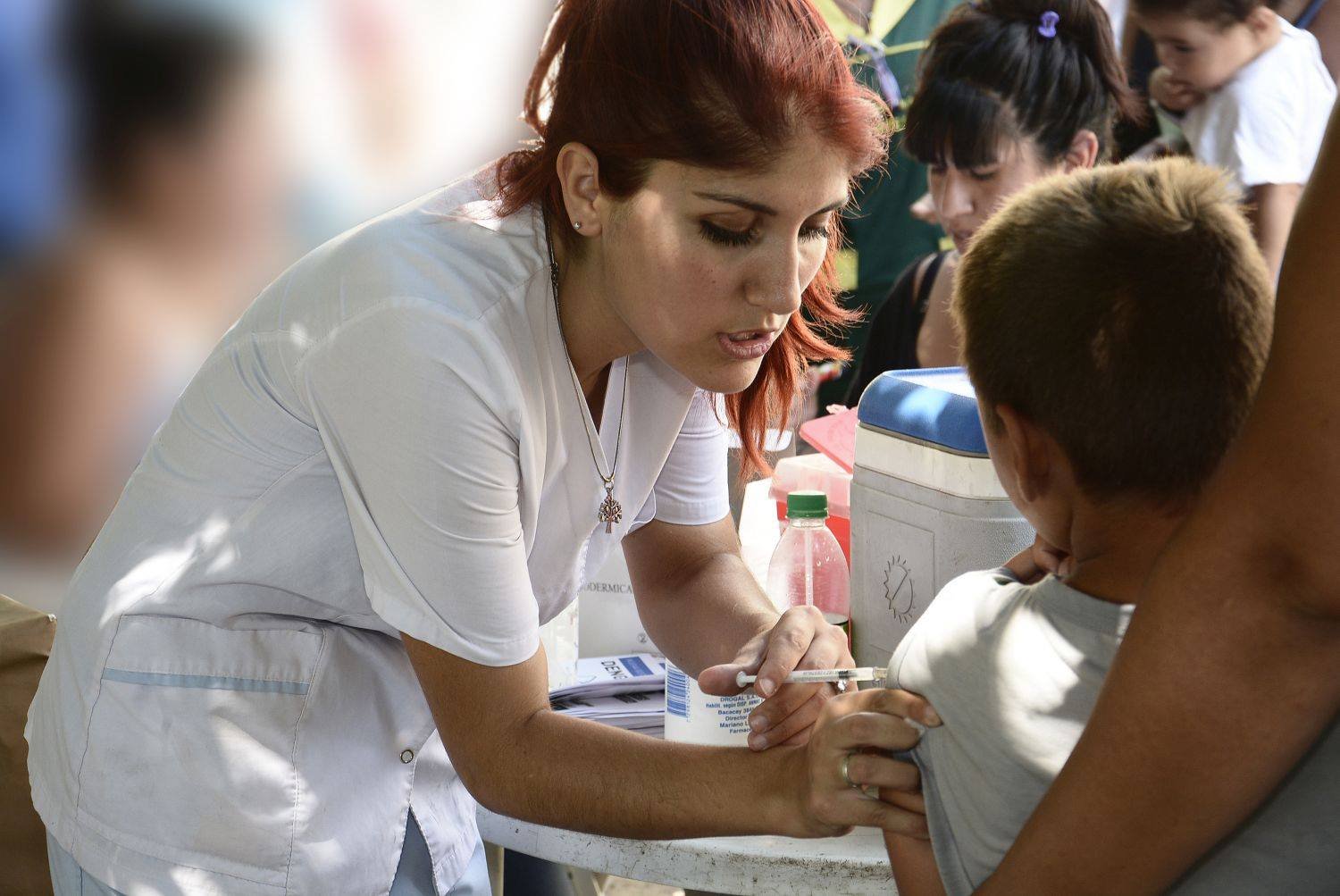 Brown profundiza la campaña de vacunación infantil en todos los CAPS