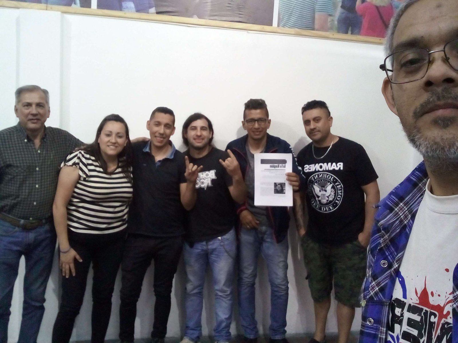 Reunión de «Unión del Under» con la concejal Cecilia Gómez para proyectar en favorecer la cultura del rock emergente lomense