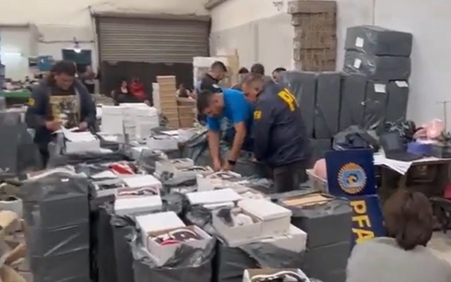 La Matanza: secuestran casi 5 mil pares de zapatillas de marcas apócrifas