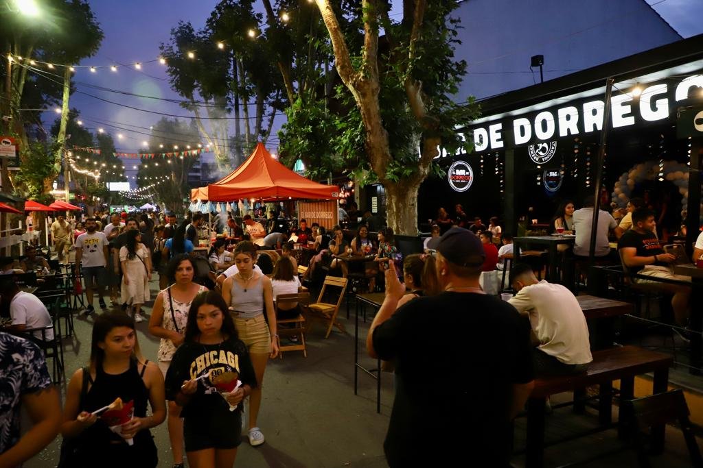 Con gran concurrencia, se realizó el sábado la edición mundial de Paseo Dorrego