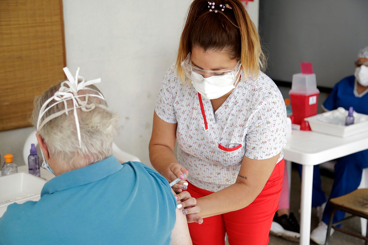 El Municipio de Brown difundió los puntos de vacunación y recomendó completar esquemas contra el Covid-19