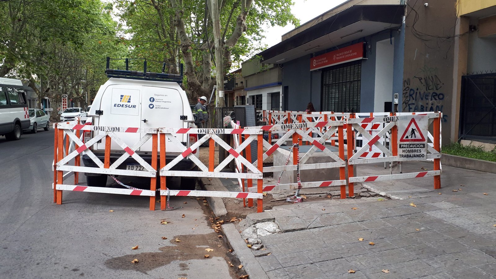 Cortes eléctricos y «sobre exigencia del servicio» en Monte Grande, Claypole y Lomas: más de 10 mil usuarios sin luz desde la madrugada