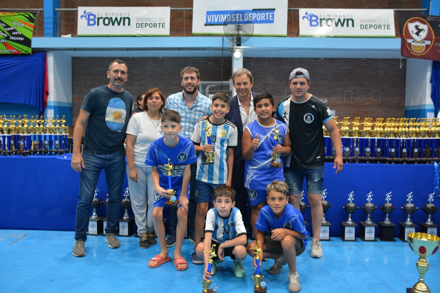 Emotivo cierre de año con la entrega de trofeos de la Liga Infantil de Fútbol de Brown