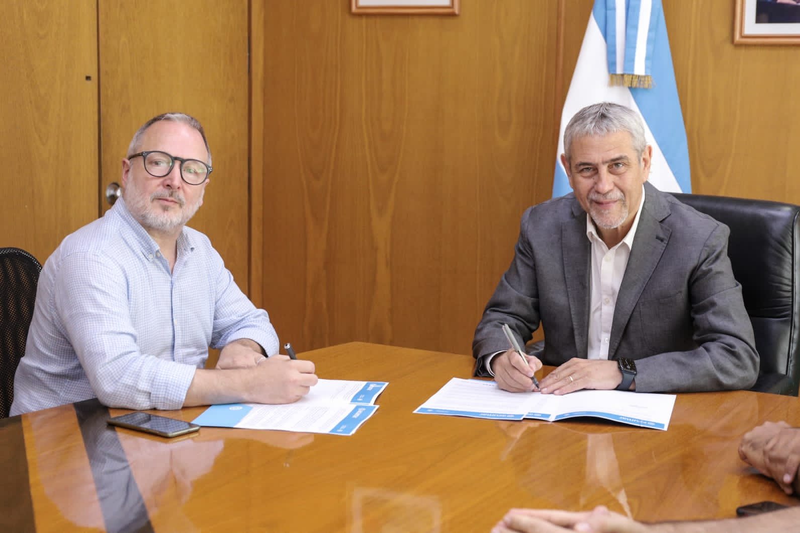 Avellaneda y ACUMAR firmaron un convenio de obras para Villa Inflamable