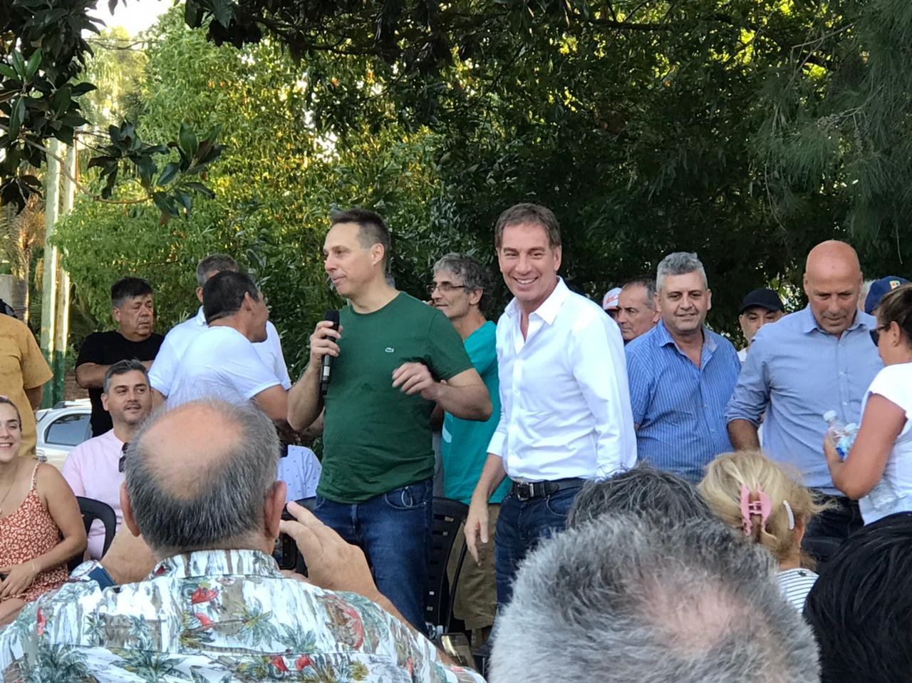 Junto a Guillermo Viñuales, Diego Santilli recorrió Lomas