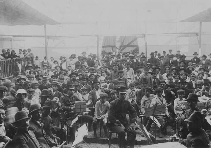 Temperley: aquel día que la orquesta del Teatro Colón de Turdera inauguró el hipódromo