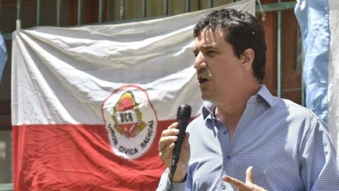 maximiliano-abad-1116953