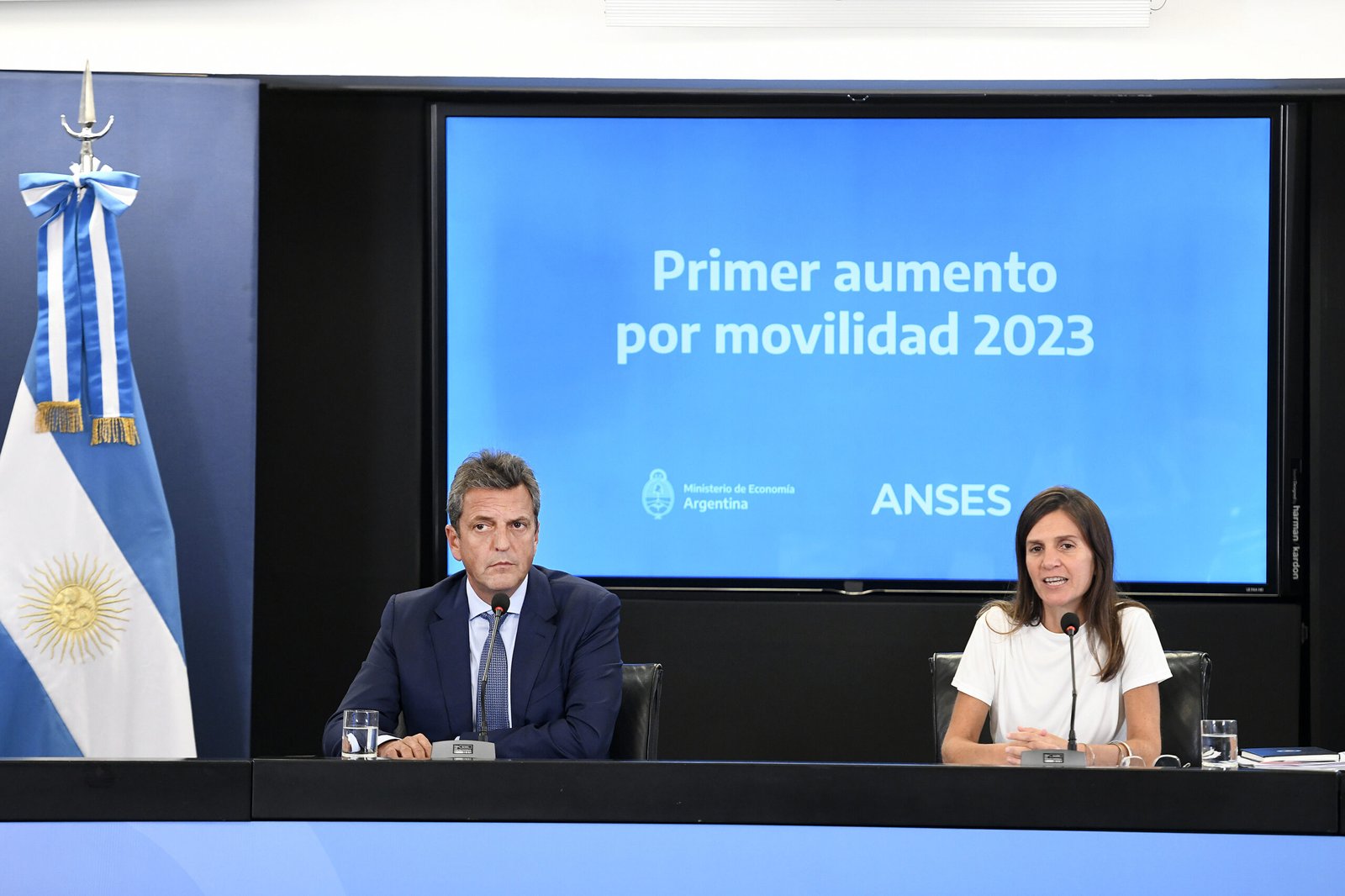 Ley de Movilidad: Raverta y Massa anunciaron el primer aumento del año y «ninguna jubilación quedara por debajo de los 73 mil pesos»