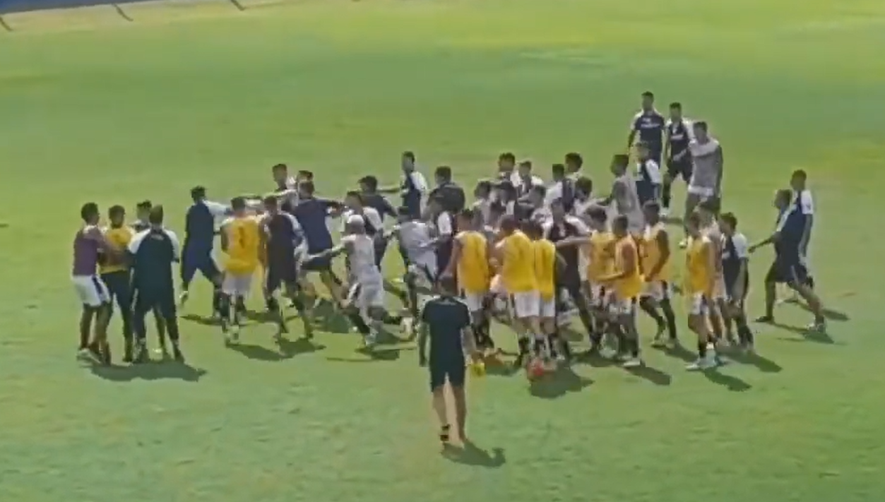 Incidentes entre Quilmes y Chacarita en un partido amistoso: dos jugadores heridos tras una pelea