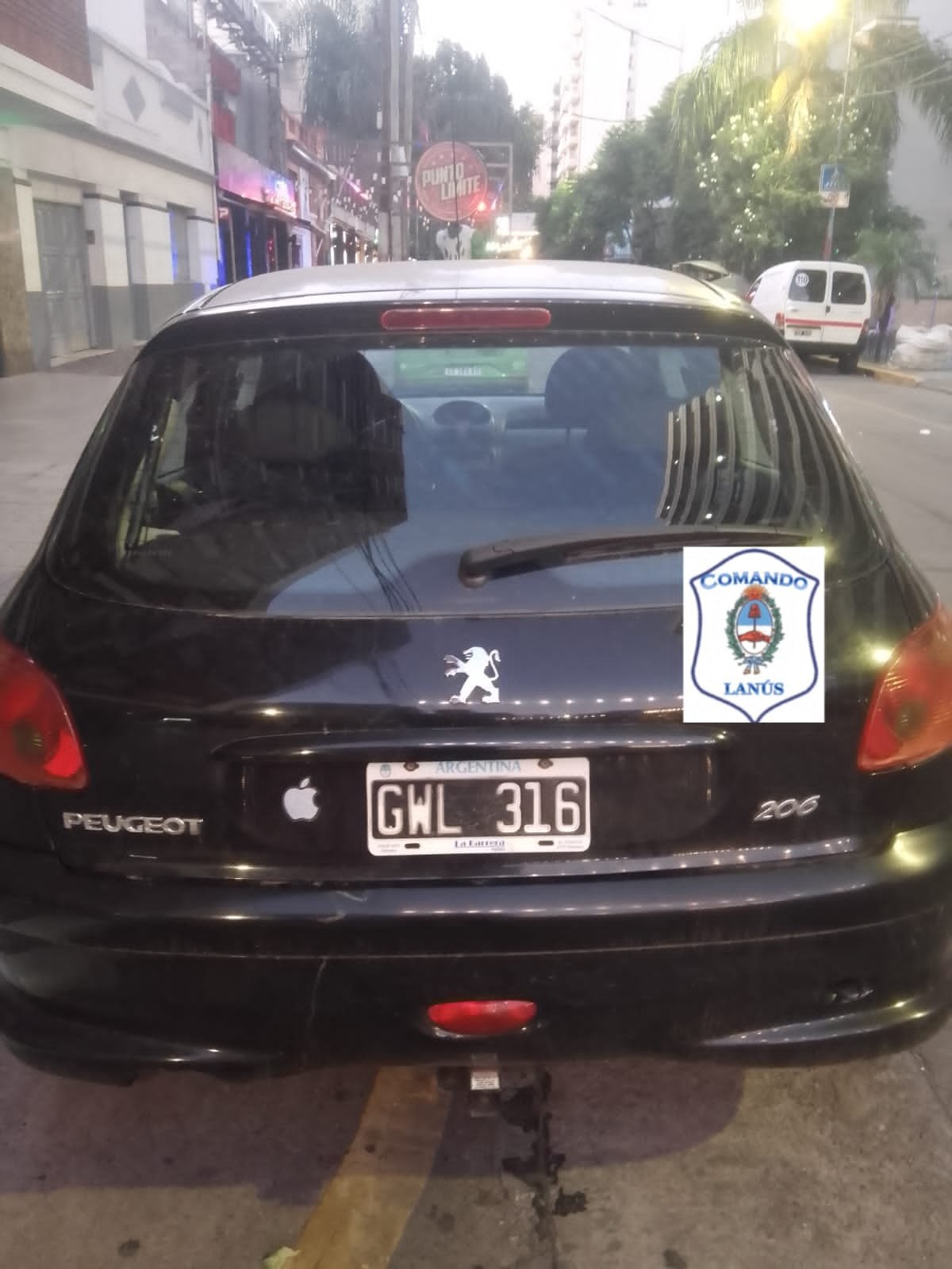 Lanús: dos detenidos tras un raid que comenzó por la tarde y terminó a la madrugada