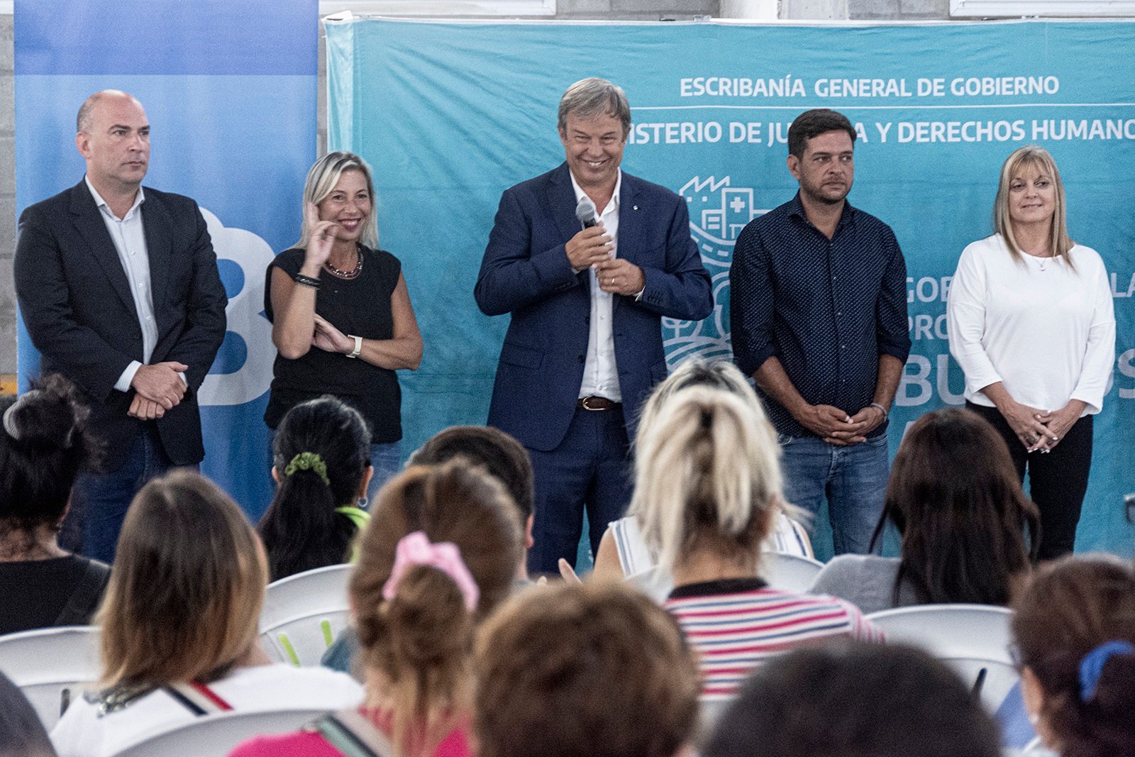 Cascallares y Fabiani acompañaron a 200 familias en una nueva forma de escrituras