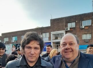 Carlos Fiorentino: «Burlando se burla de la gente»