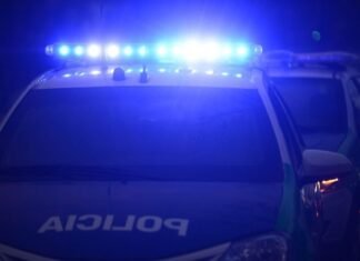 Lanús: una policía fue baleada en un tiroteo con un ladrón, quien resultó herido y detenido