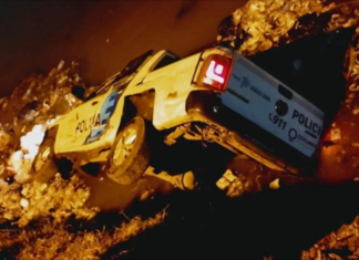 Quilmes: vecinos salieron en defensa de motochorros, enfrentaron a un patrullero que los perseguía y terminó en un arroyo