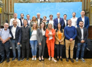 Infraestructura: Kicillof presentó el Programa Provincial “Municipios a la Obra”