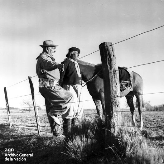 ar-agn-wit01-sfaa-4390_hombres_de_campo