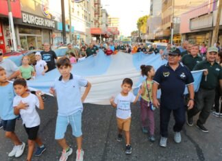 La semana de Malvinas comenzó con el tradicional desfile de los Veteranos de Guerra de Echeverría