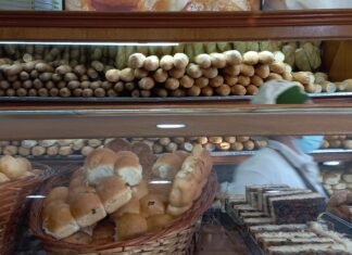 Panaderos pidieron soluciones para «la acuciante situación que atraviesa el sector»